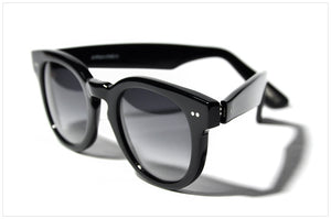 Handmade sunglasses. Occhiali da sole artigianali. P531-10 side angle view.
