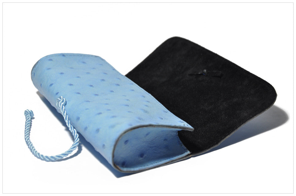 Jewel clutch. Pochette gioiello. Kerfis - side angle view open.