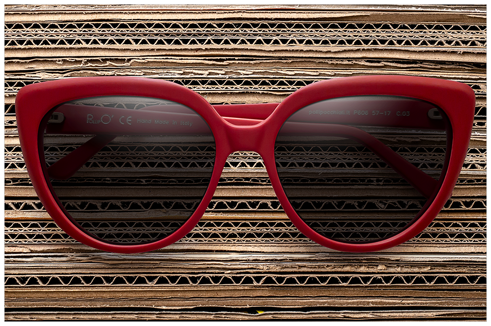 Occhiali da sole a farfalla stile cat eye P606 in colore Rosso